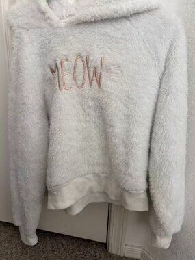 Forever 21 white “meow” sweater/ pajama with a hood featuring cute cat ears